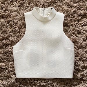 🆕 Express Crop Top